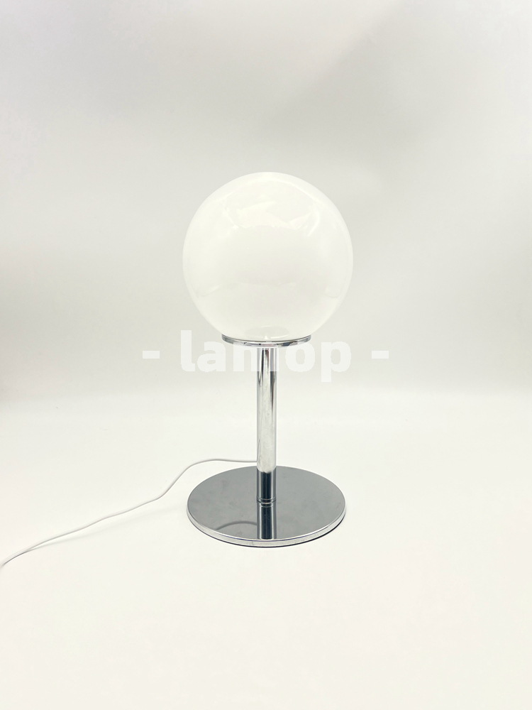 Milky White Solid Globe Chrome - đánh giá và giá Lighting Table Decor